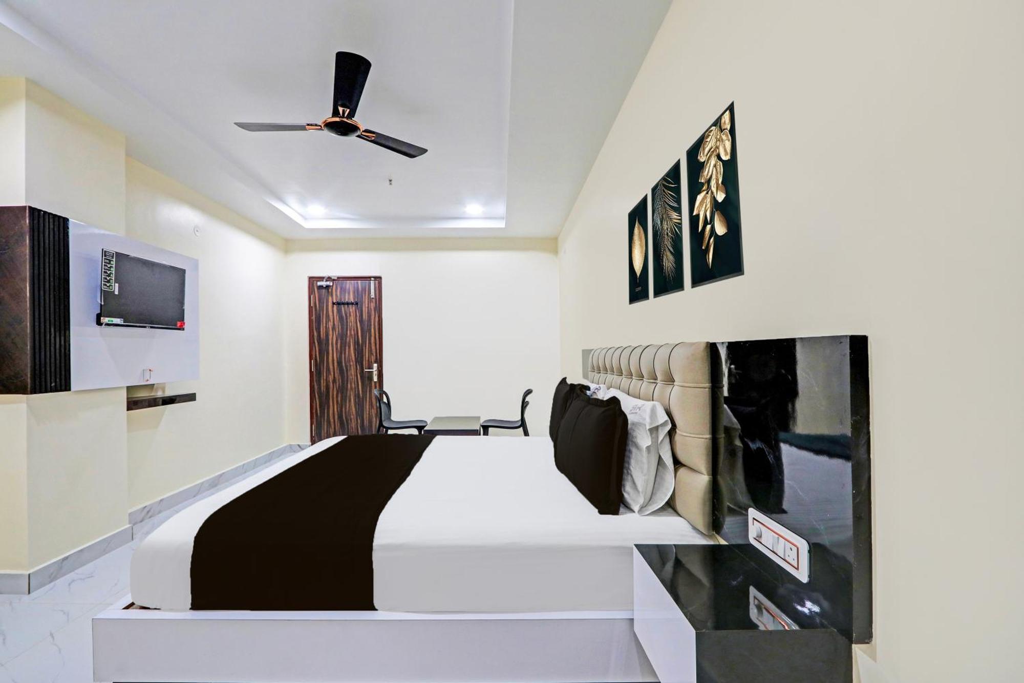 Super Hotel O Sri Vishnu Residency Kottapalli Bagian luar foto