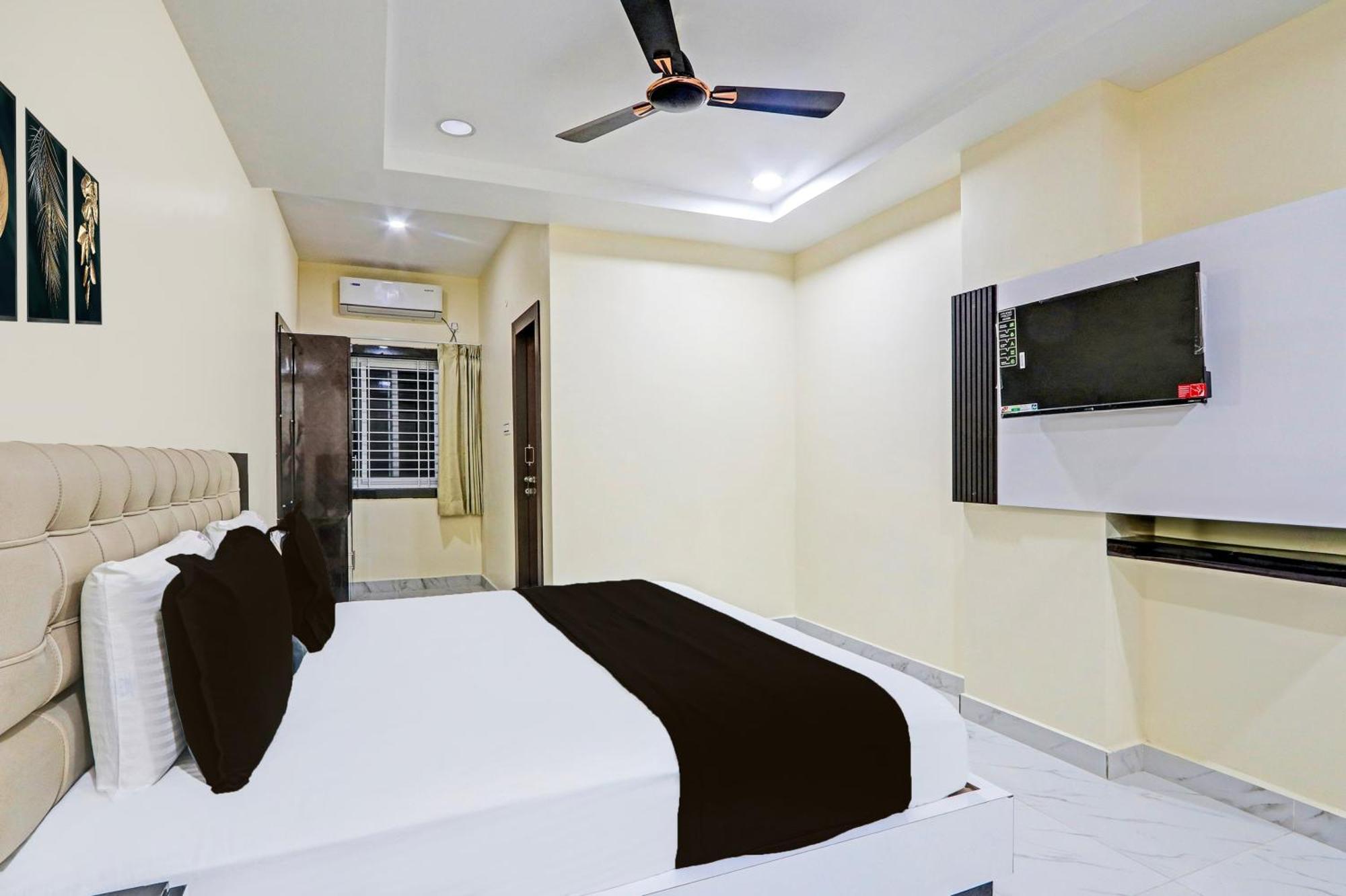 Super Hotel O Sri Vishnu Residency Kottapalli Bagian luar foto