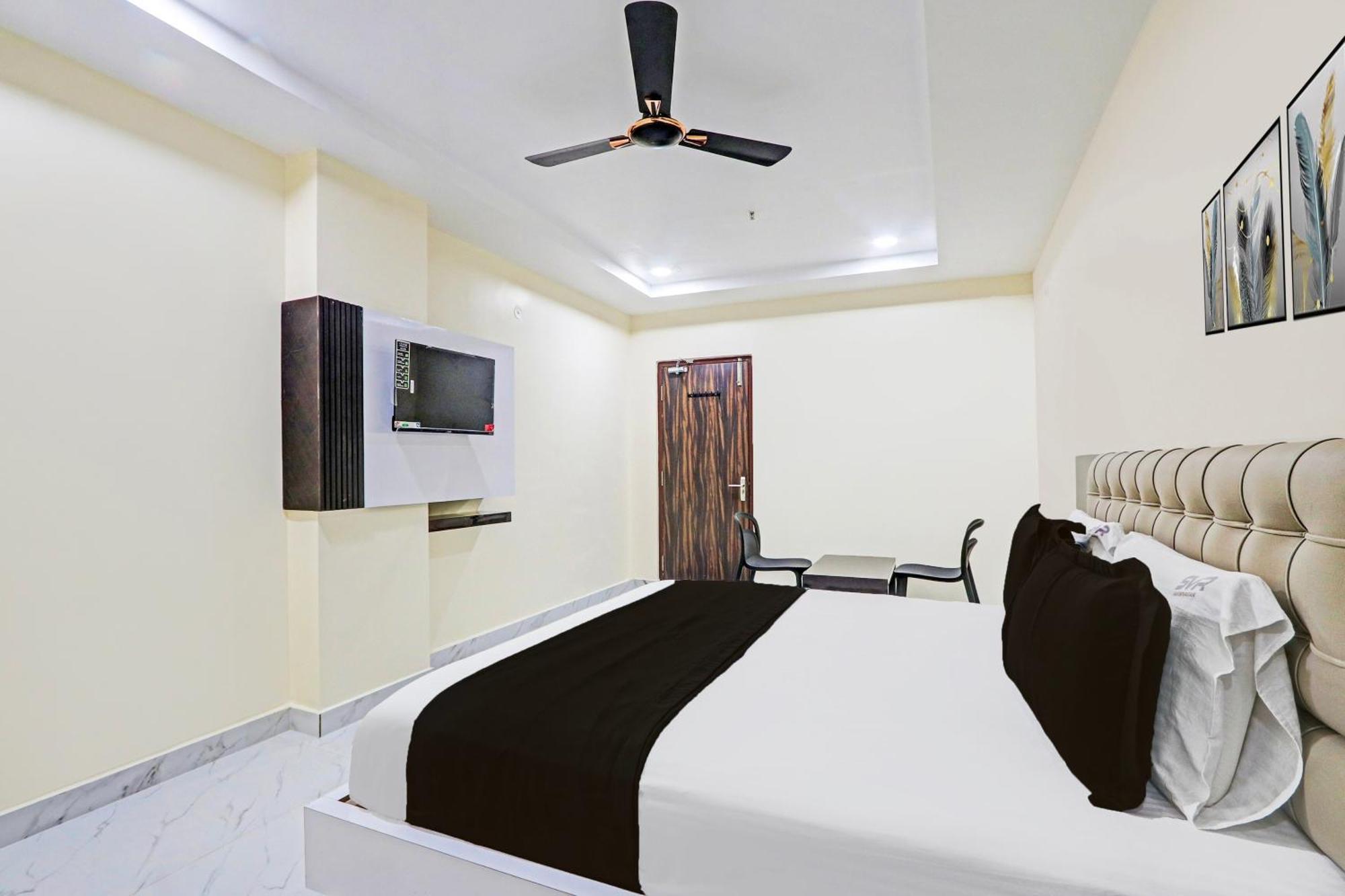 Super Hotel O Sri Vishnu Residency Kottapalli Bagian luar foto